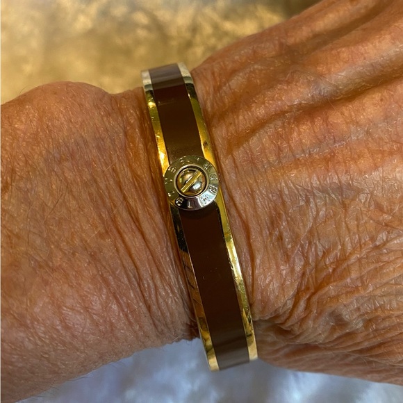 ☘️Henri Bendel Bangle Bracelet - Picture 1 of 5